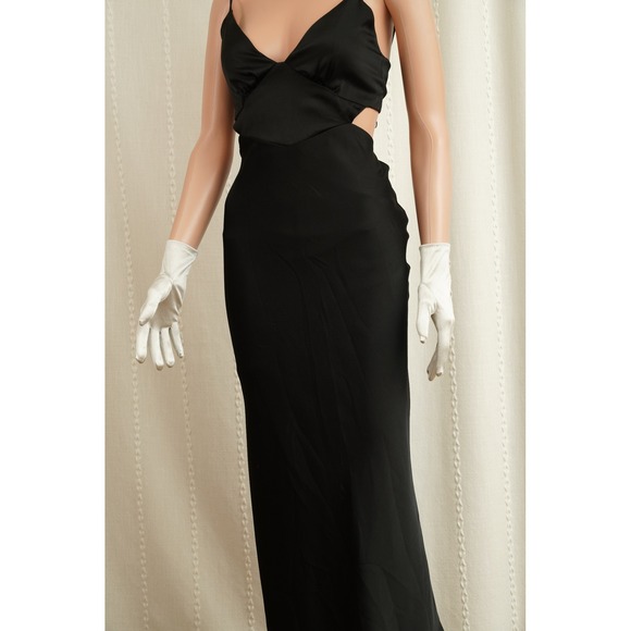 Vintage Style Silver Satin Wrist Length (2BL) Formal Evening Gloves - Picture 5 of 7